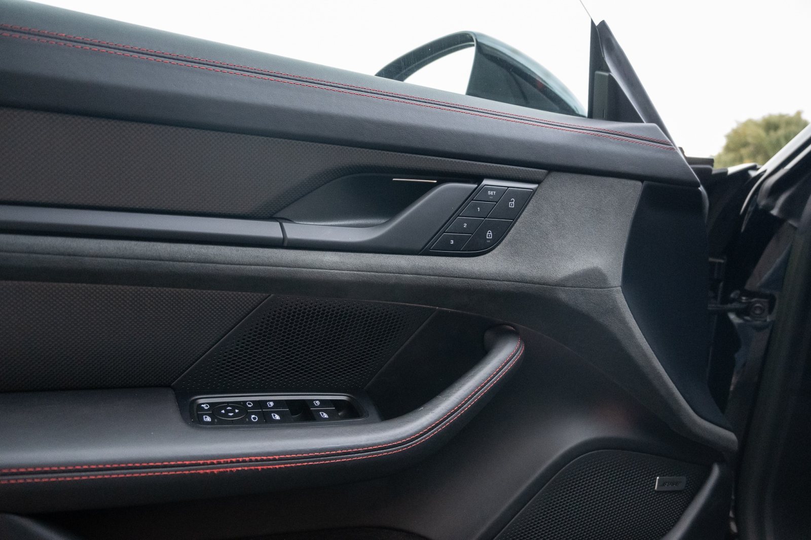 Porsche Taycan GTS Sport Turismo