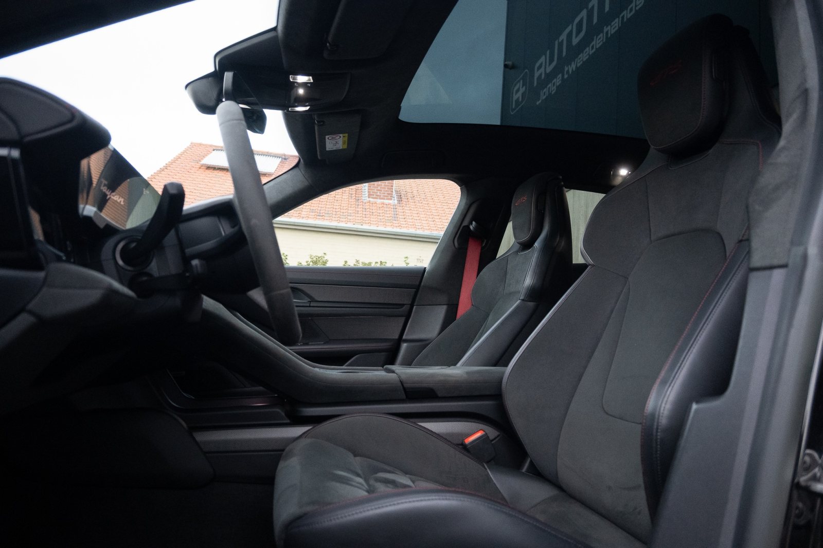 Porsche Taycan GTS Sport Turismo
