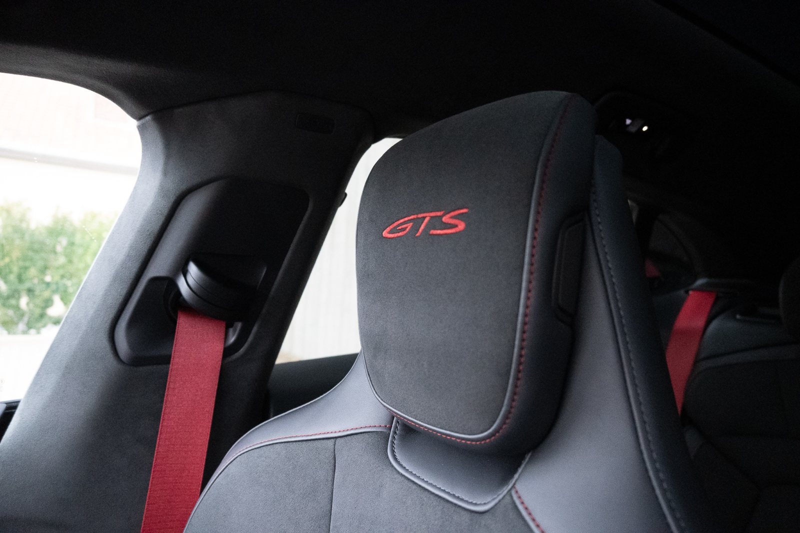 Porsche Taycan GTS Sport Turismo