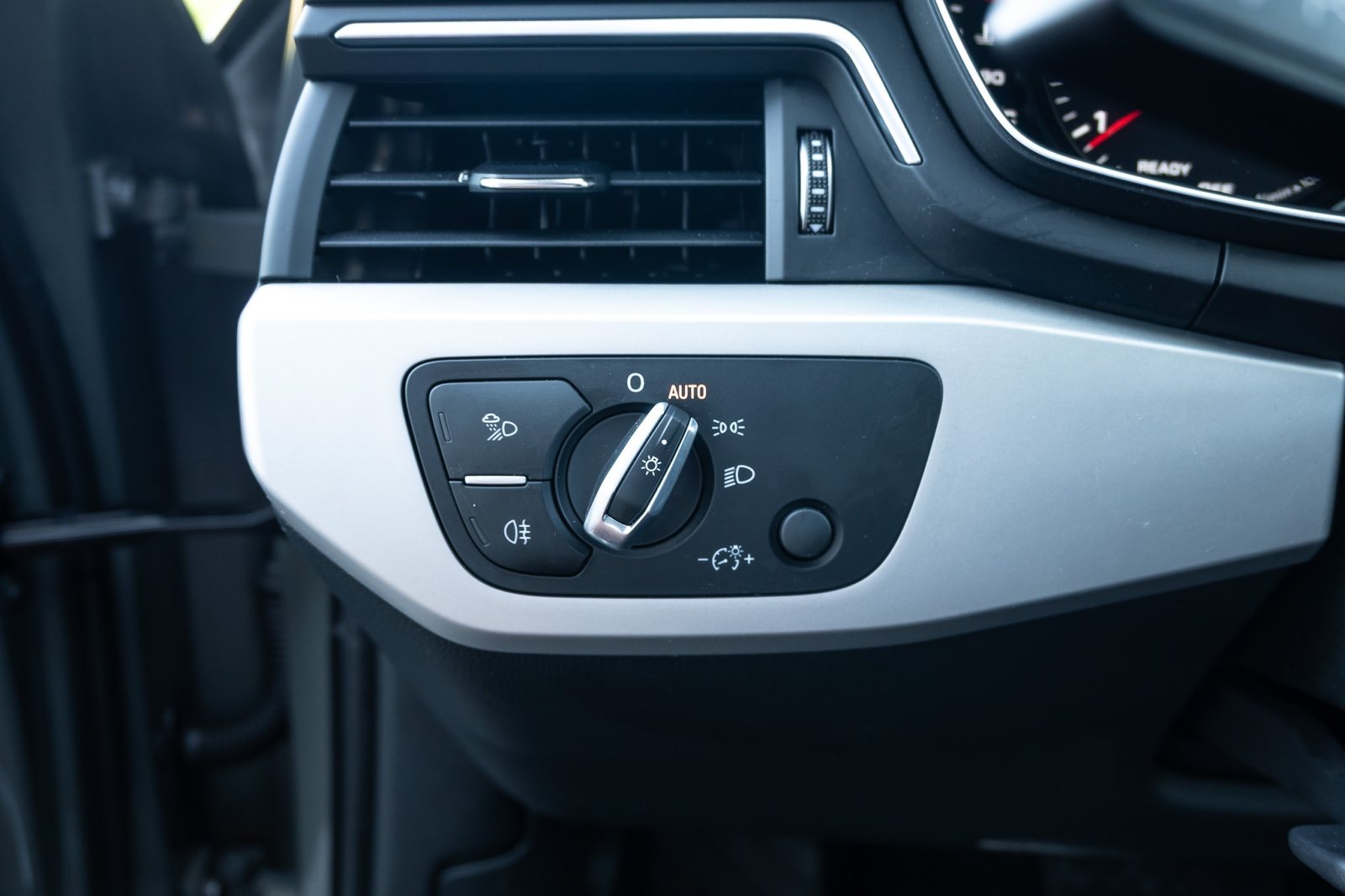 Audi A4 40 TFSI S-Line