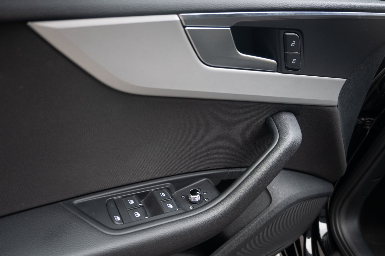 Audi A4 Avant 35 TFSI S-Line