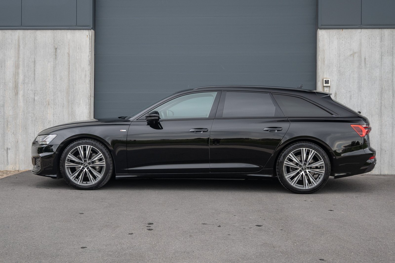 Audi A6 Avant 45 TFSI Quattro S line