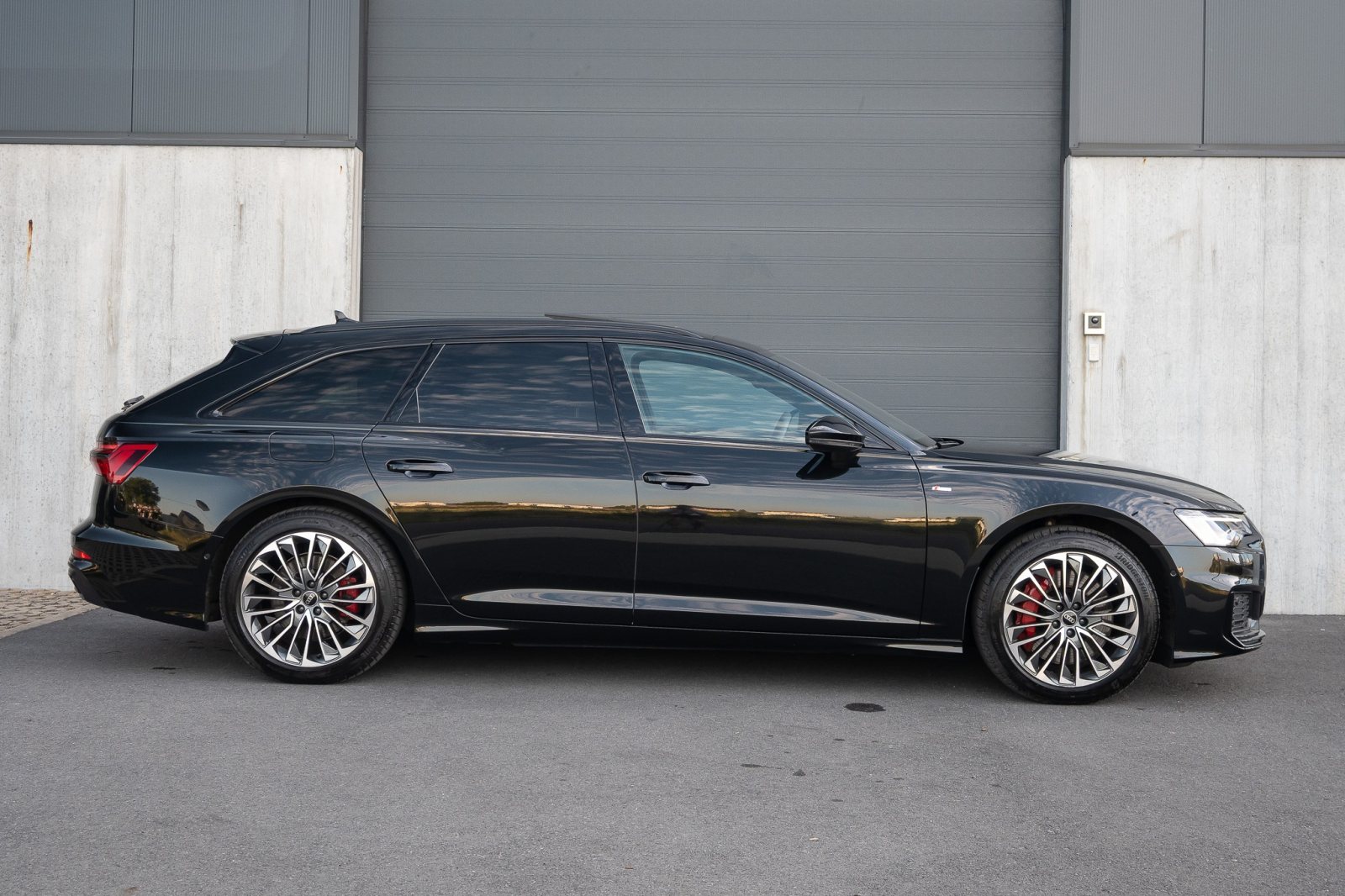 Audi A6 Avant PHEV 55 TFSI e S Line