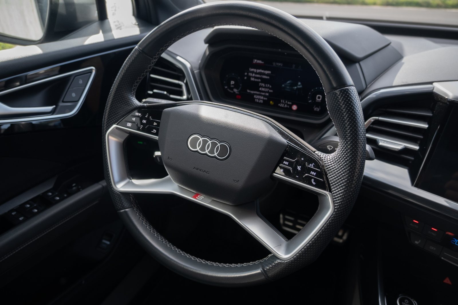 Audi Q4 E-Tron 82kWh 40 S Line