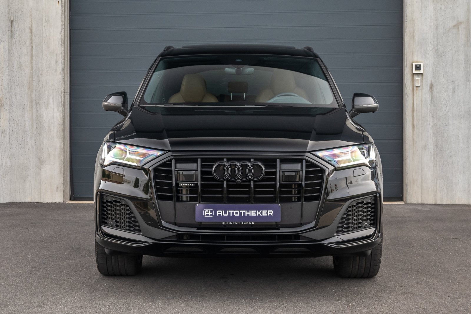 Audi Q7 55 TFSIe S-Line / Audi Exclusive