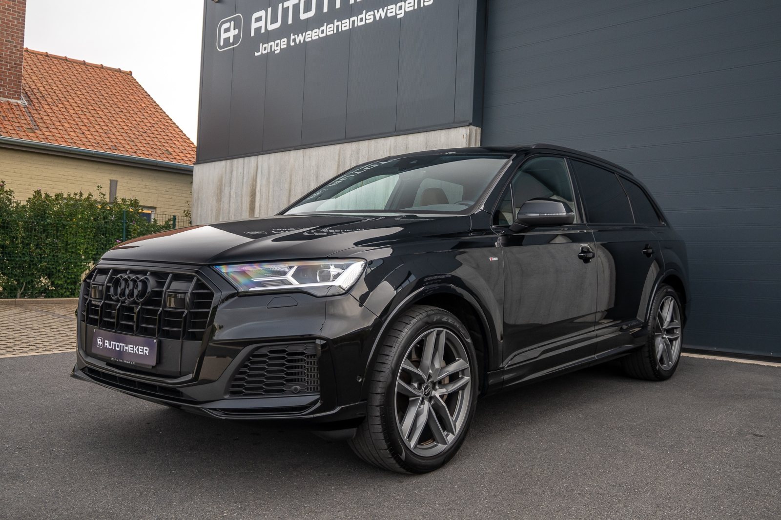 Audi Q7 55 TFSIe S-Line / Audi Exclusive