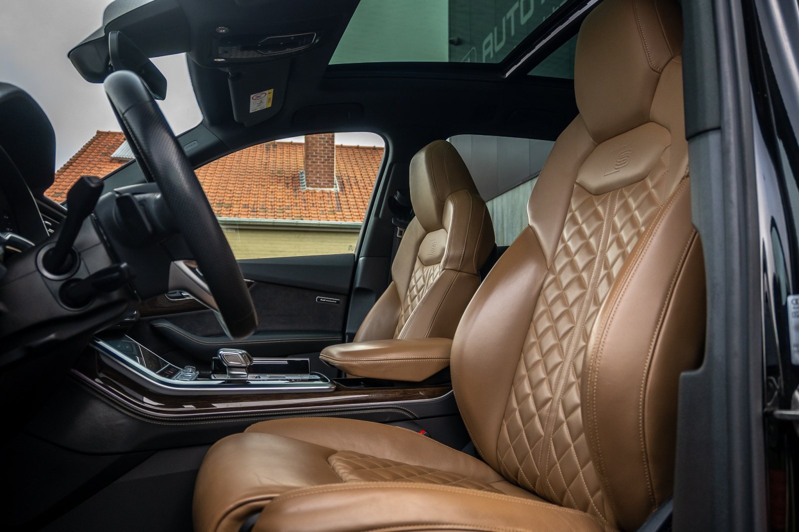 Audi Q7 55 TFSIe S-Line / Audi Exclusive
