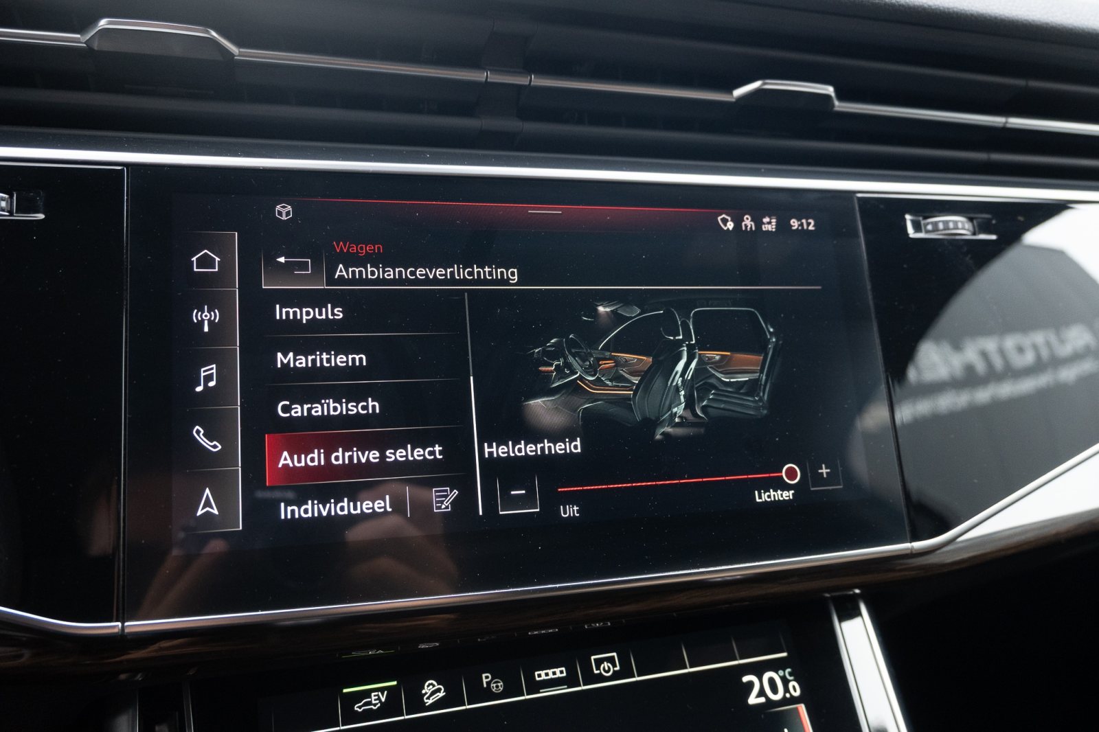 Audi Q7 55 TFSIe S-Line / Audi Exclusive