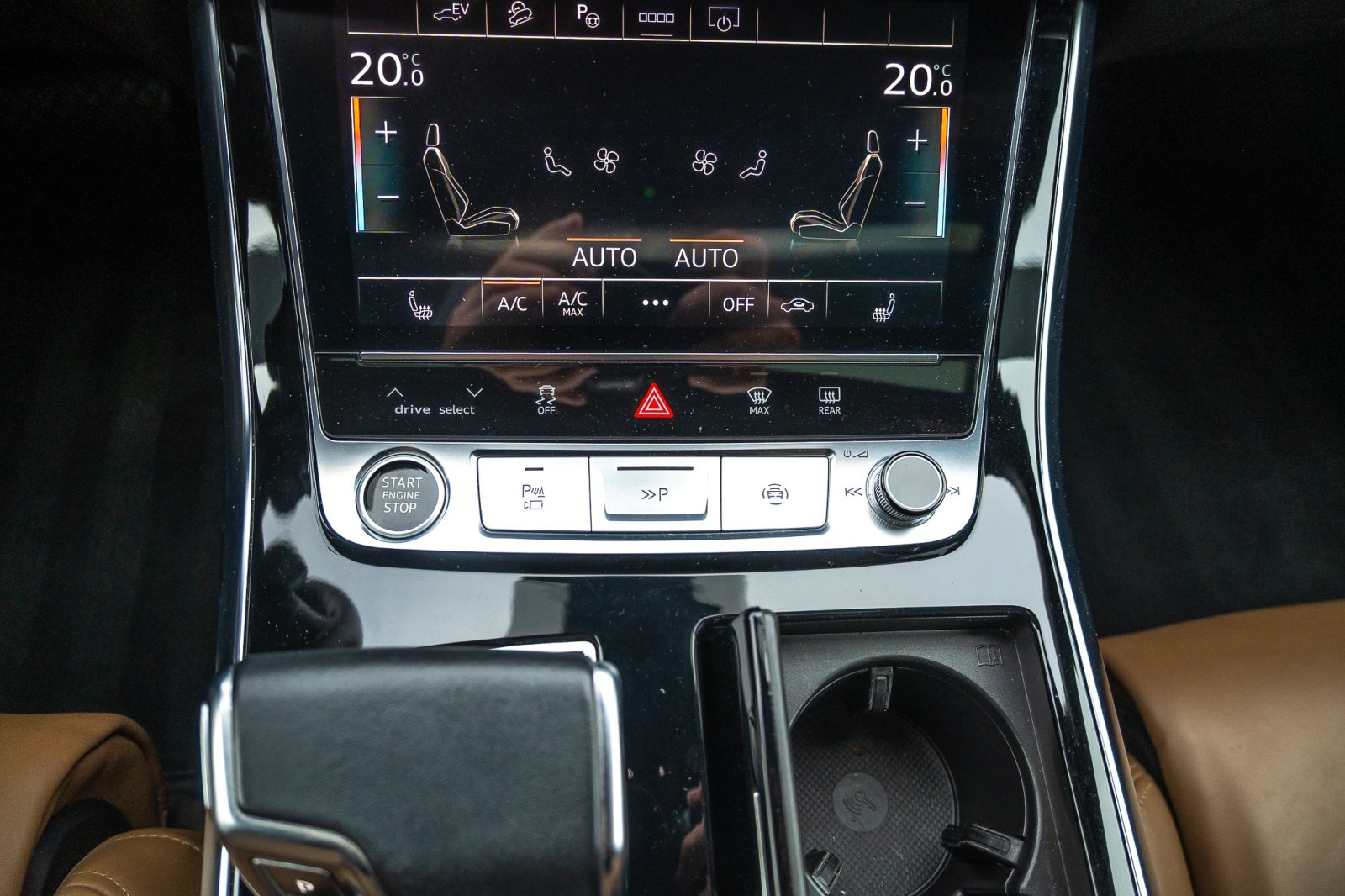 Audi Q7 55 TFSIe S-Line / Audi Exclusive