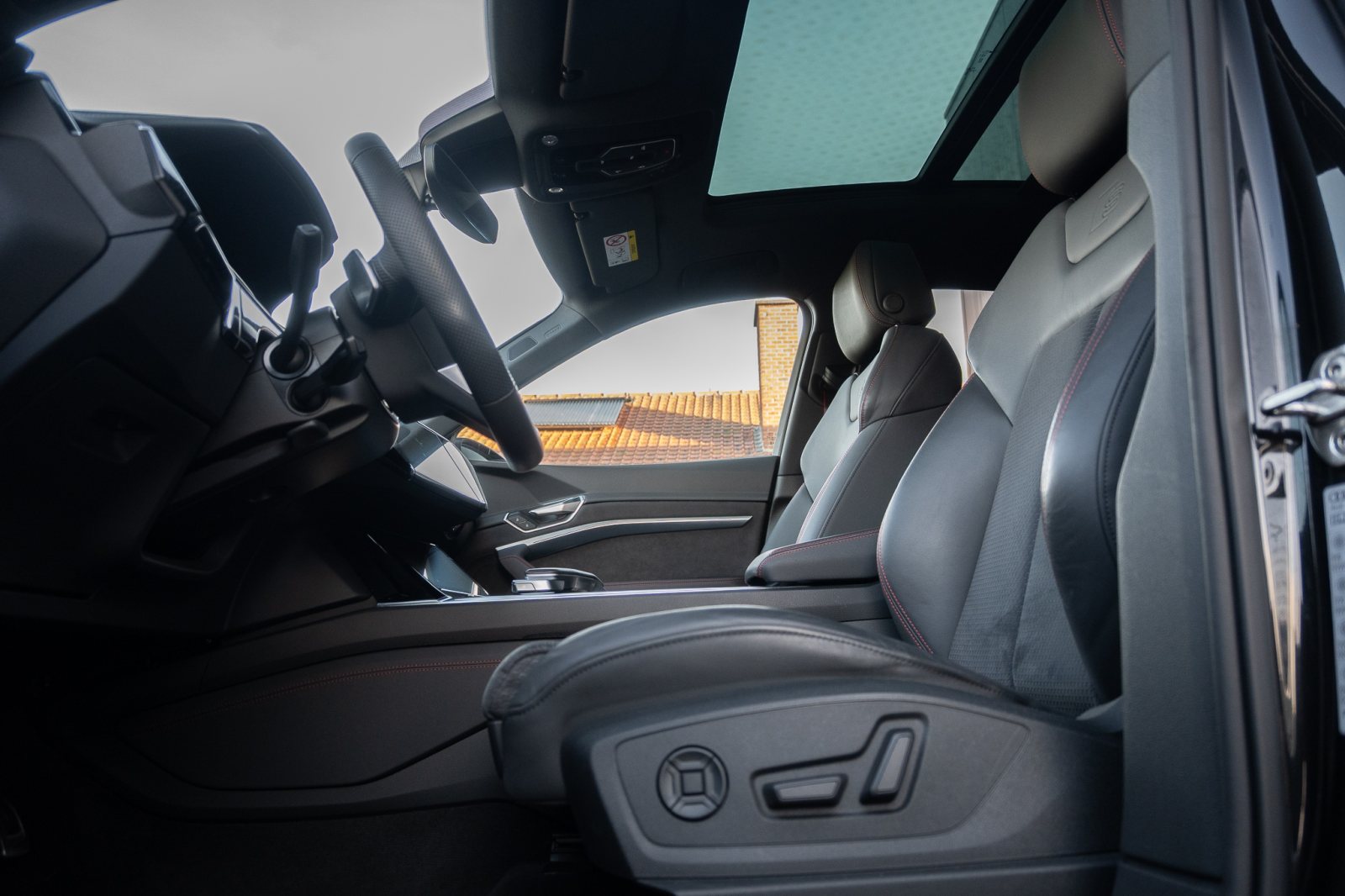 Audi Q8 E-Tron Sportback 55 S-Line