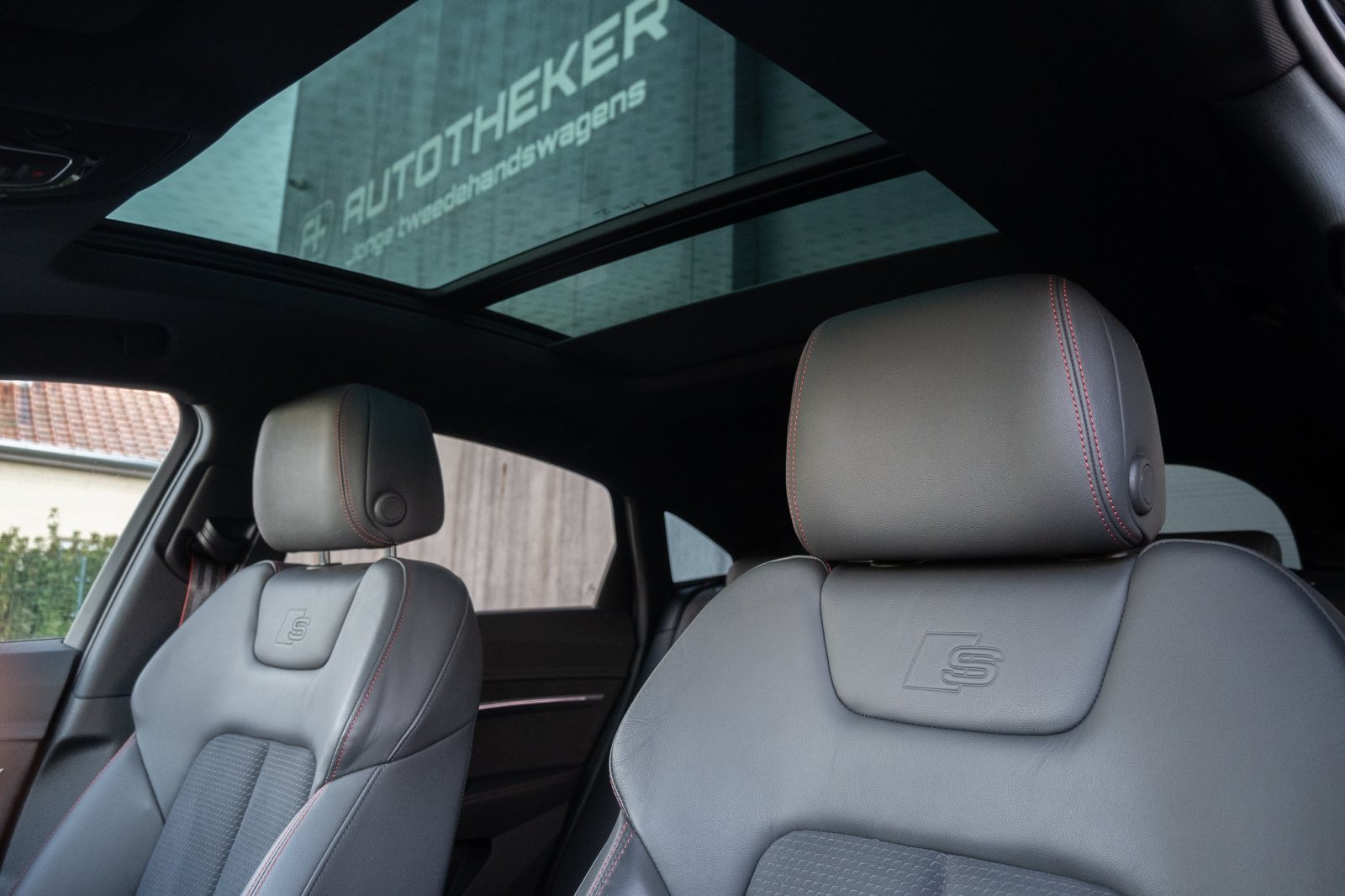 Audi Q8 E-Tron Sportback 55 S-Line