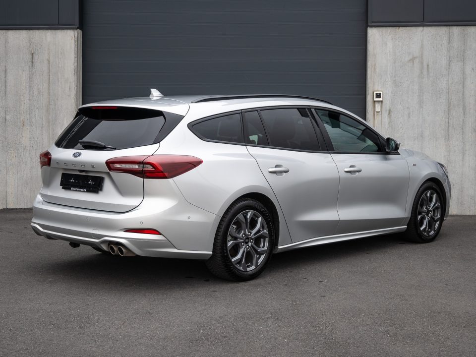 Ford Focus Clipper MHEV ST-Line X