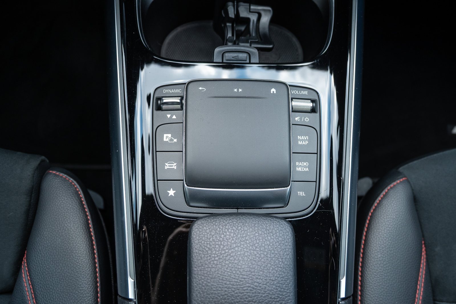 Mercedes-Benz GLA 250e PHEV AMG Line