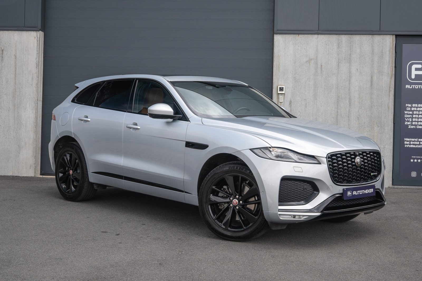 Jaguar F-Pace AWD P250 R-Dynamic
