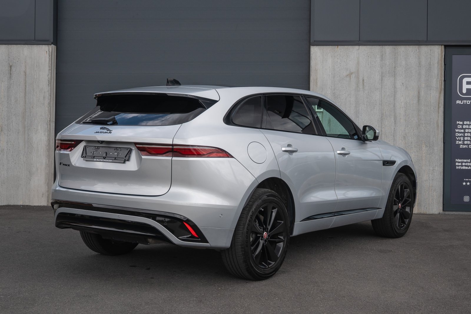 Jaguar F-Pace AWD P250 R-Dynamic