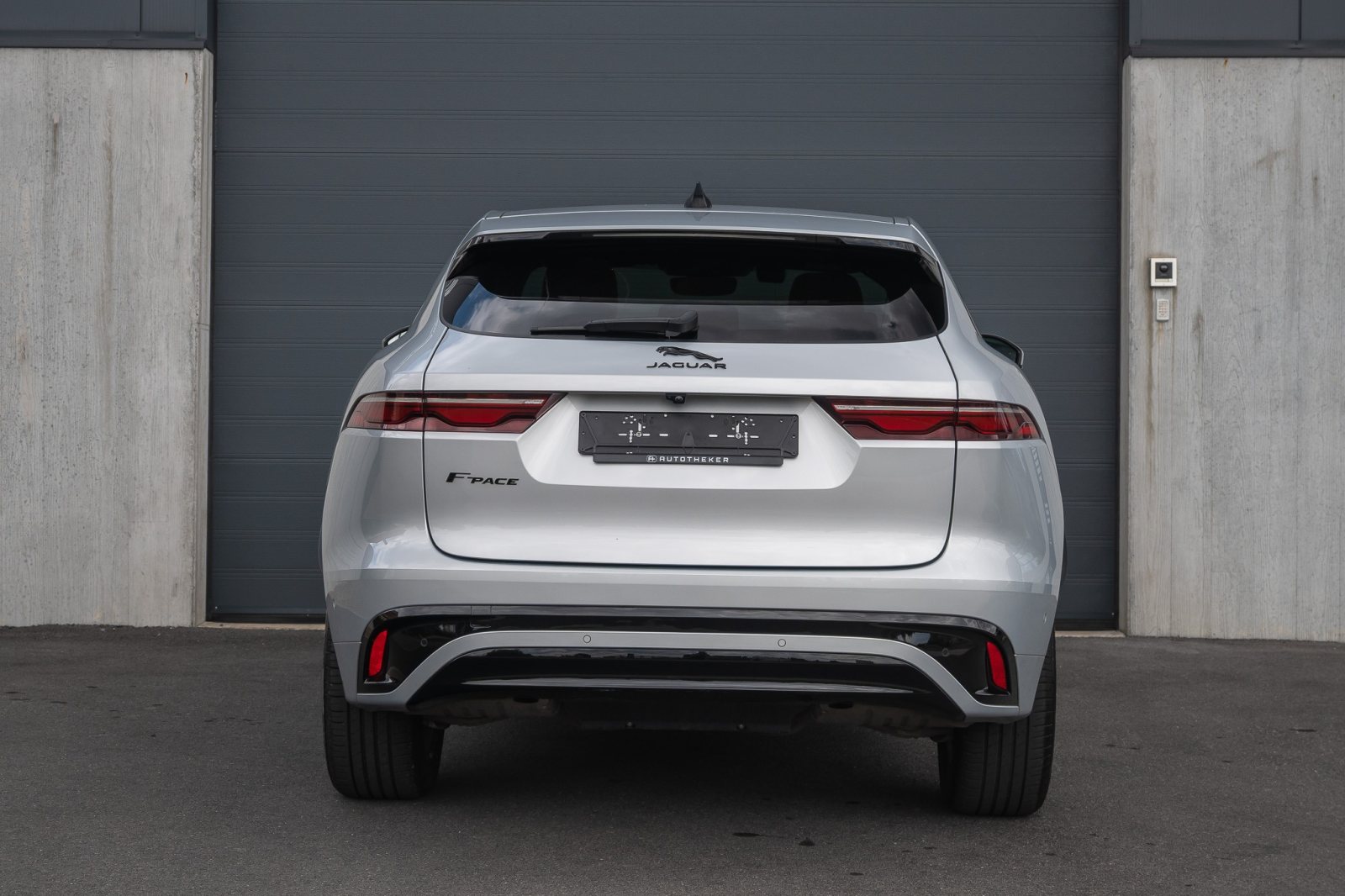 Jaguar F-Pace AWD P250 R-Dynamic