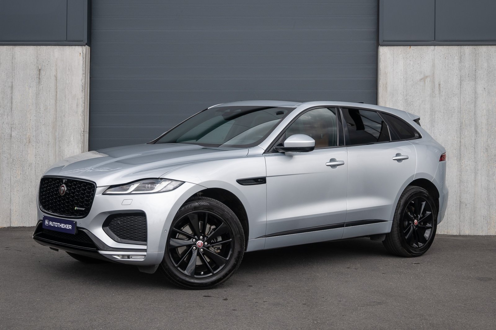 Jaguar F-Pace AWD P250 R-Dynamic