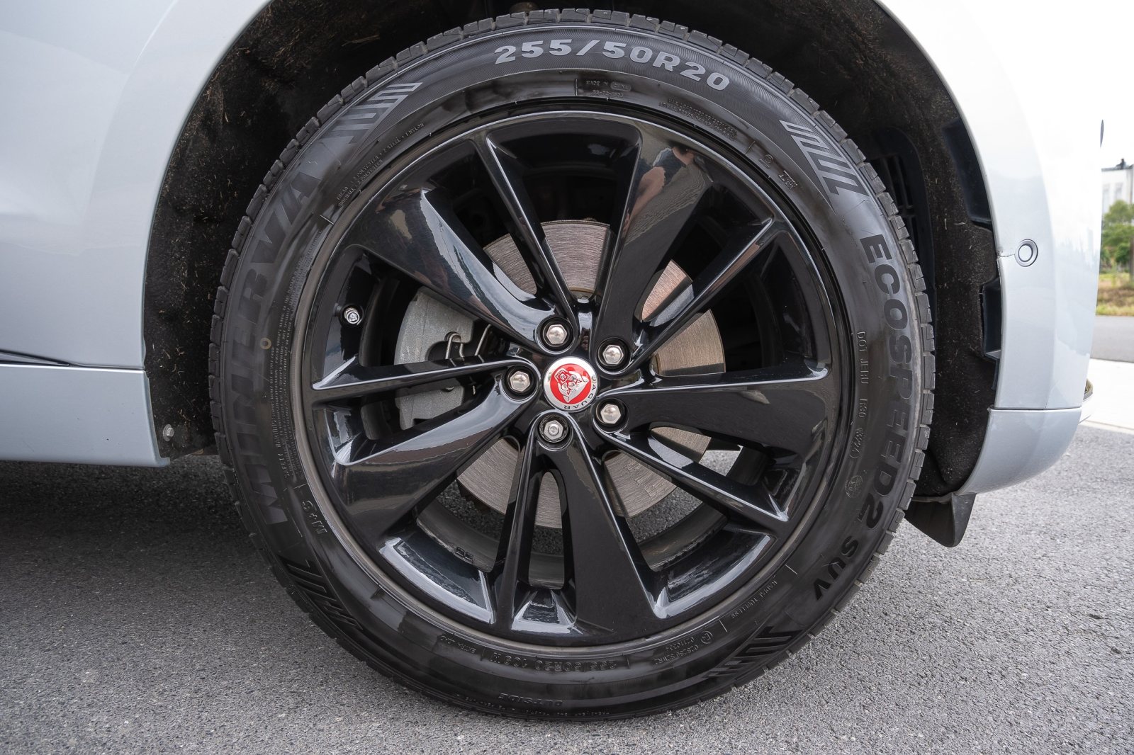 Jaguar F-Pace AWD P250 R-Dynamic
