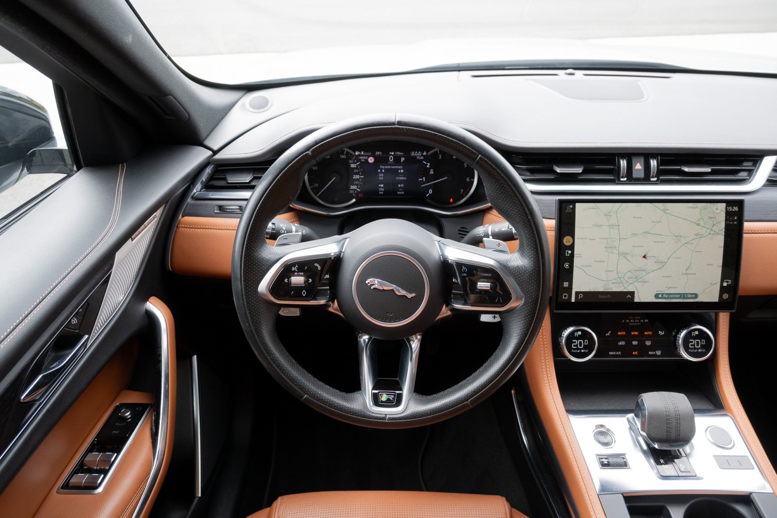 Jaguar F-Pace AWD P250 R-Dynamic