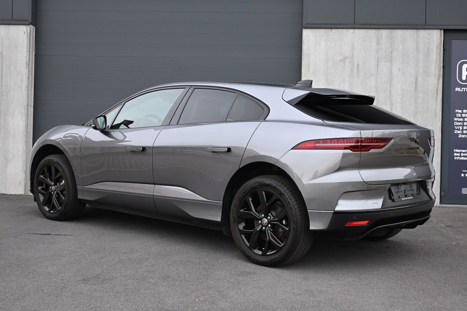 Jaguar I-Pace EV400 AWD R-Dynamic