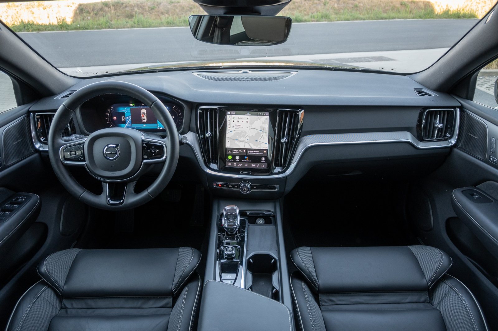 Volvo V60 B4 MHEV Plus Dark