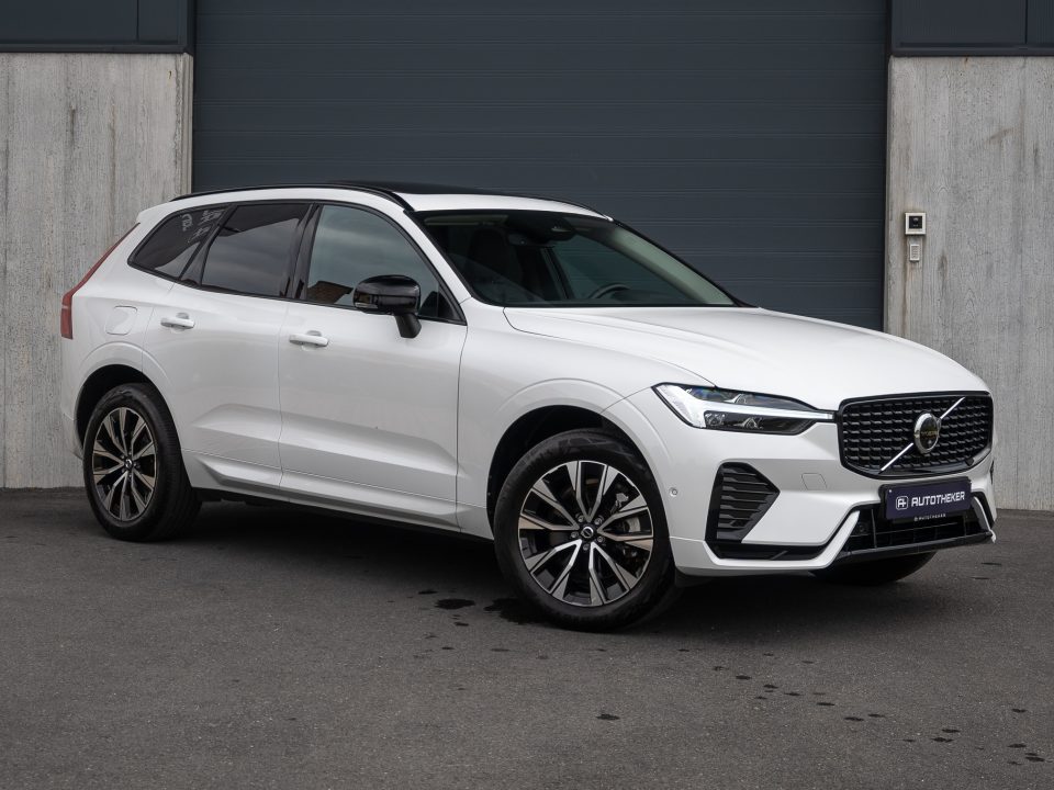 Volvo XC60 B4 MHEV Plus Dark