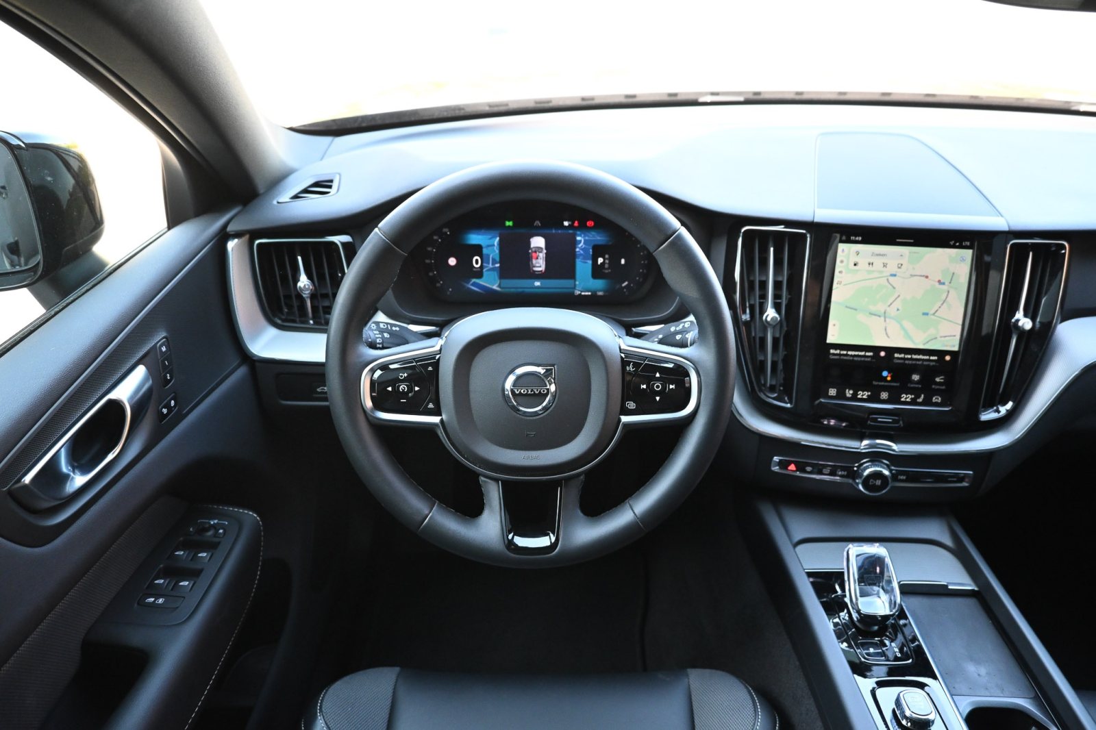 Volvo XC60 2.0 B4 Plus Dark