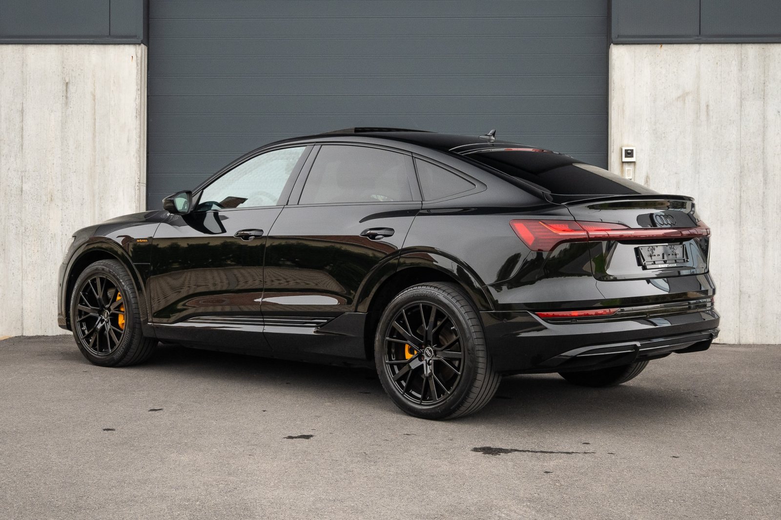 Audi e-Tron 55 Quattro Black Edition