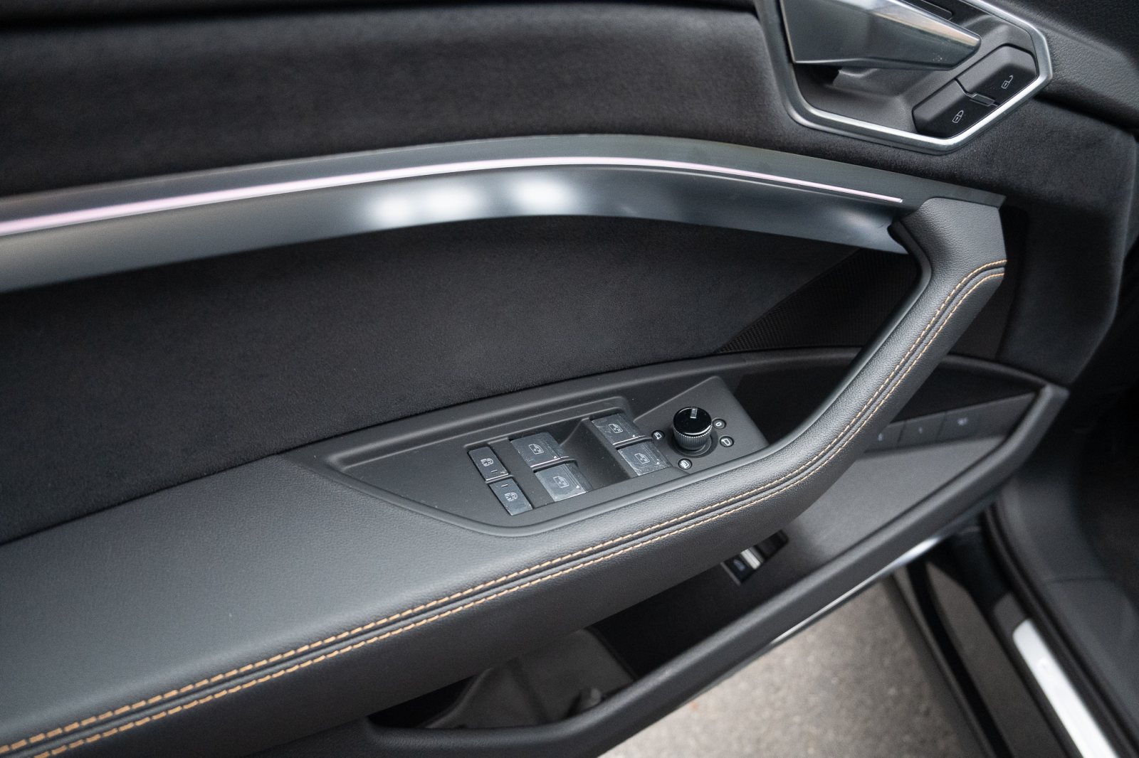Audi e-Tron 55 Quattro Black Edition