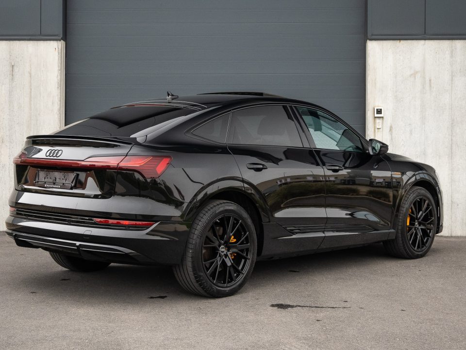 Audi e-Tron 55 Quattro Black Edition